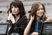 Carice van Houten, Ella Purnell