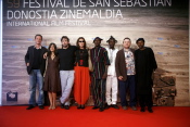 Dan Wechsler, Isa Campo, Isaki Lacuesta, Luisa Matienzo, Amon Pegnere Dolo, Alou Ciss� Zol, Miquel Barcel�, Amassagou Dolo