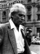 Argazki historikoak - SAMUEL FULLER, 1983