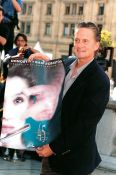 Argazki historikoak - Michael Douglas, 1997